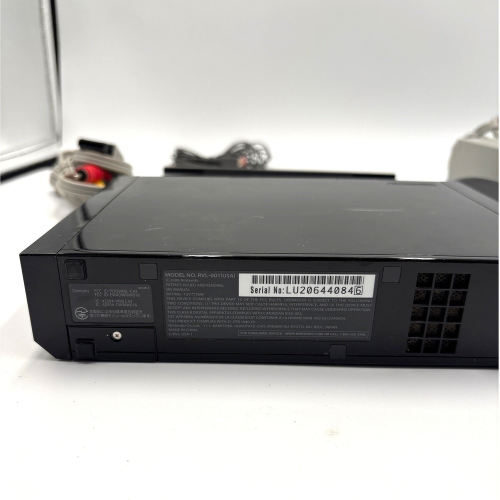 Nintendo Wii Black Console RVL-001 GameCube Compatible Bundle Untested - Picture 8 of 11